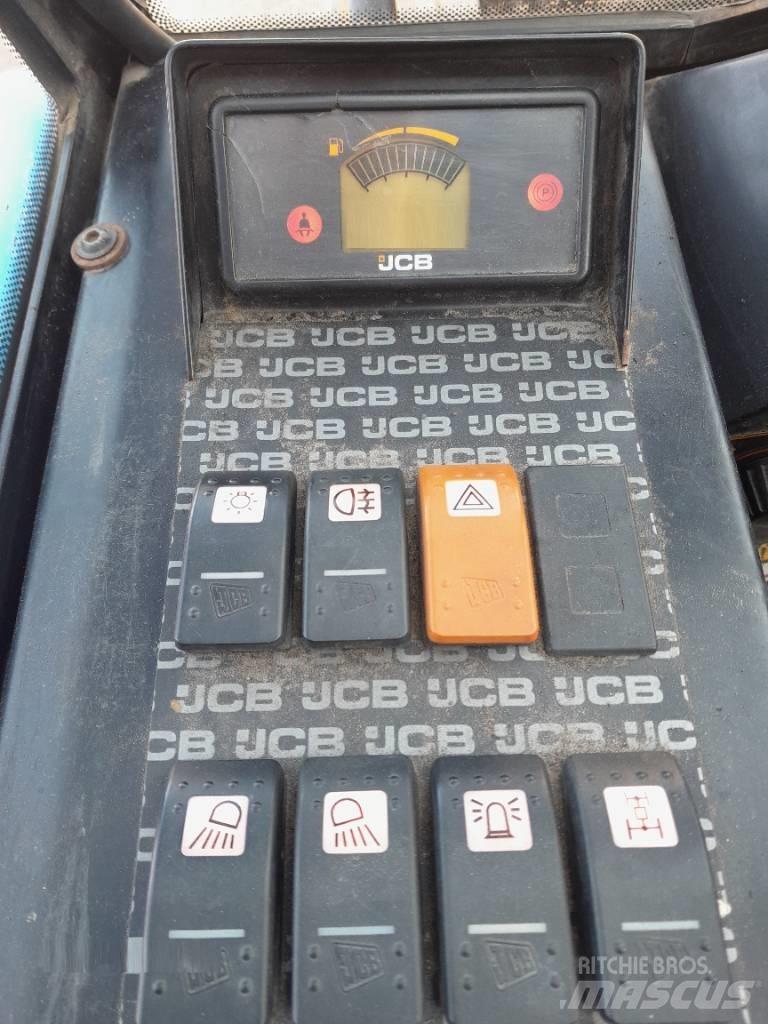 JCB 930-4/55 Maastikutõstukid