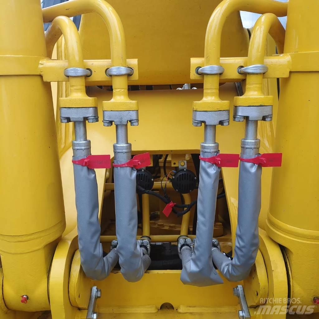 Komatsu PC 240 LC Roomikekskavaatorid