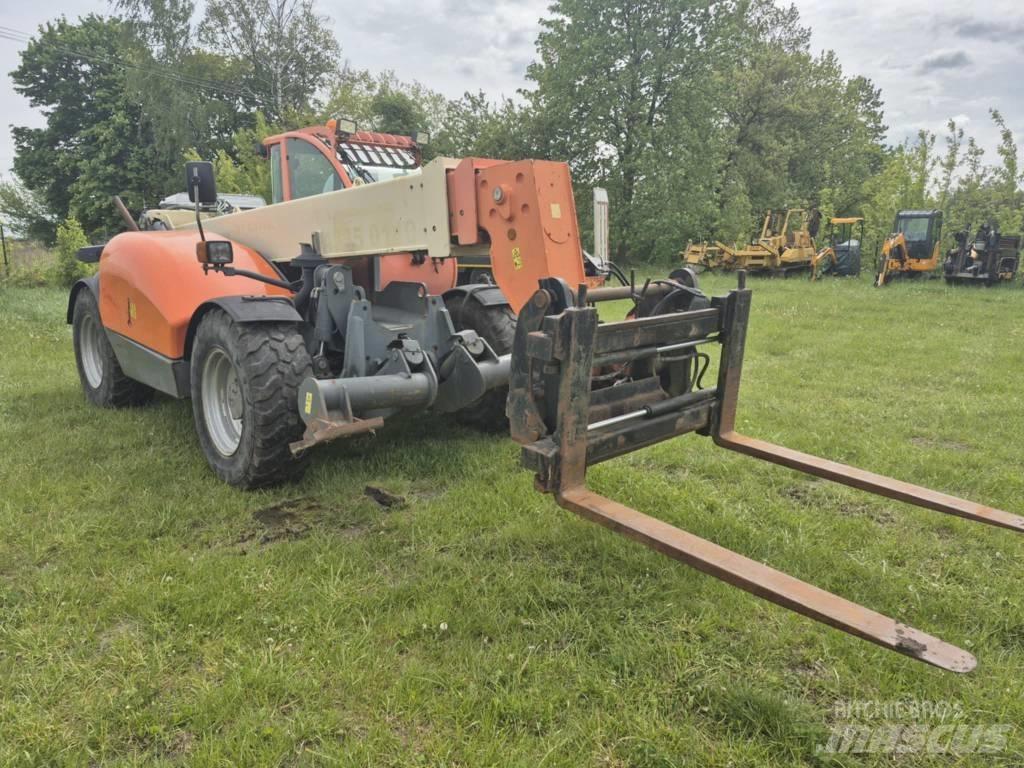JLG 4013 Teleskoop rataslaadurid