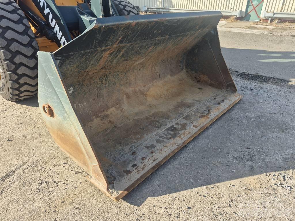 Hyundai HL 930 A Rataslaadurid