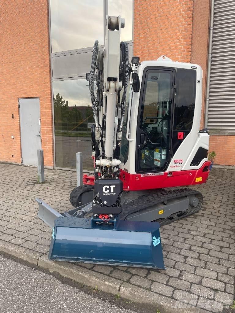 Takeuchi TB 225 Miniekskavaatorid < 7 t
