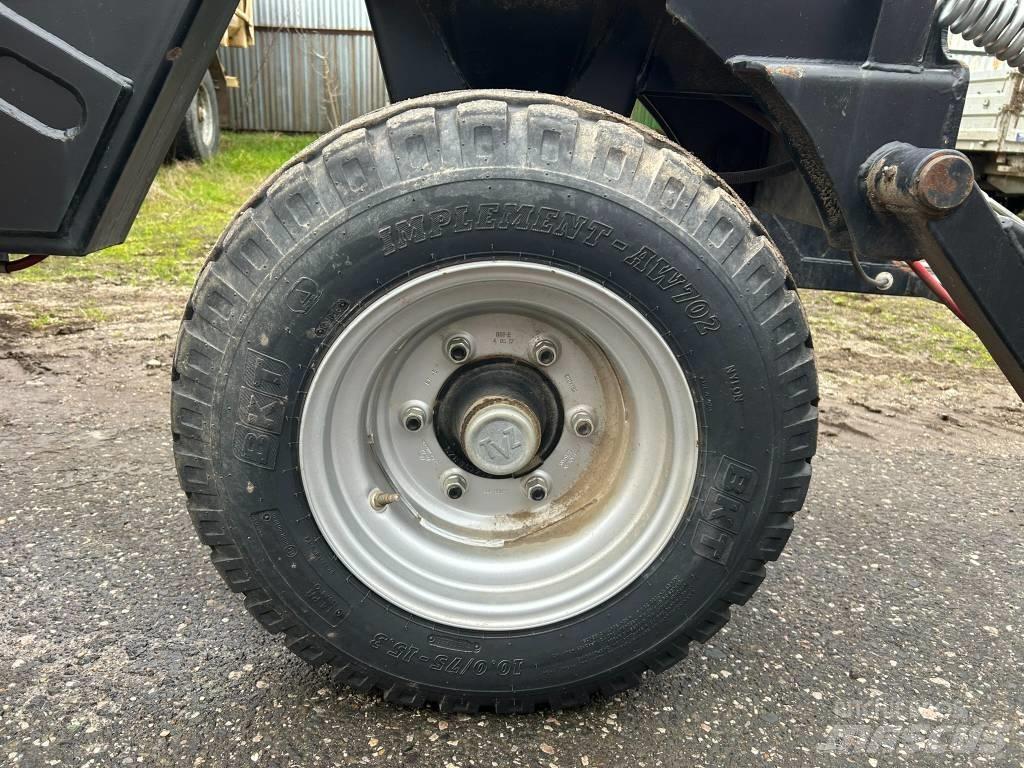 New Holland CX 880 Teraviljakombainid