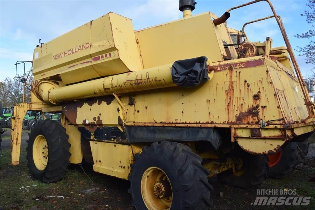 New Holland TF 44 Teraviljakombainid