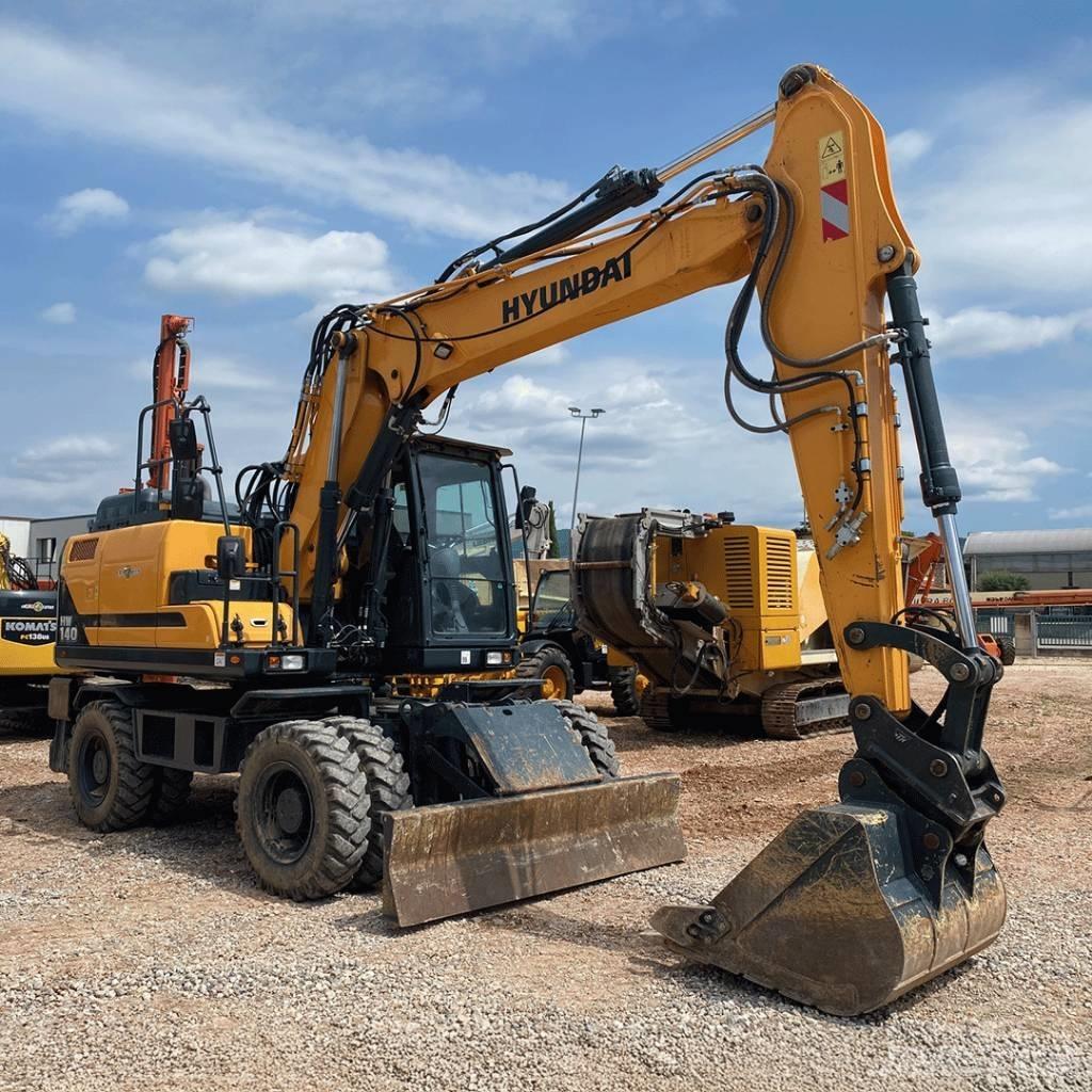 Hyundai HW140 Ratasekskavaatorid