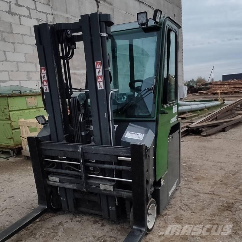 Combilift CBE 2500 Neljasuuna lükandmastiga tõstukid
