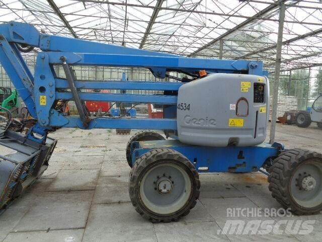 Genie Z45/25 Iseliikuvad poomtõstukid