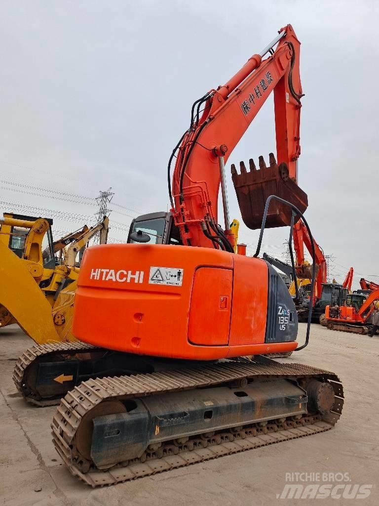 Hitachi ZX 135 US Roomikekskavaatorid