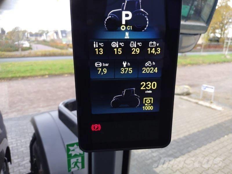 Valtra T235 Versu Traktorid