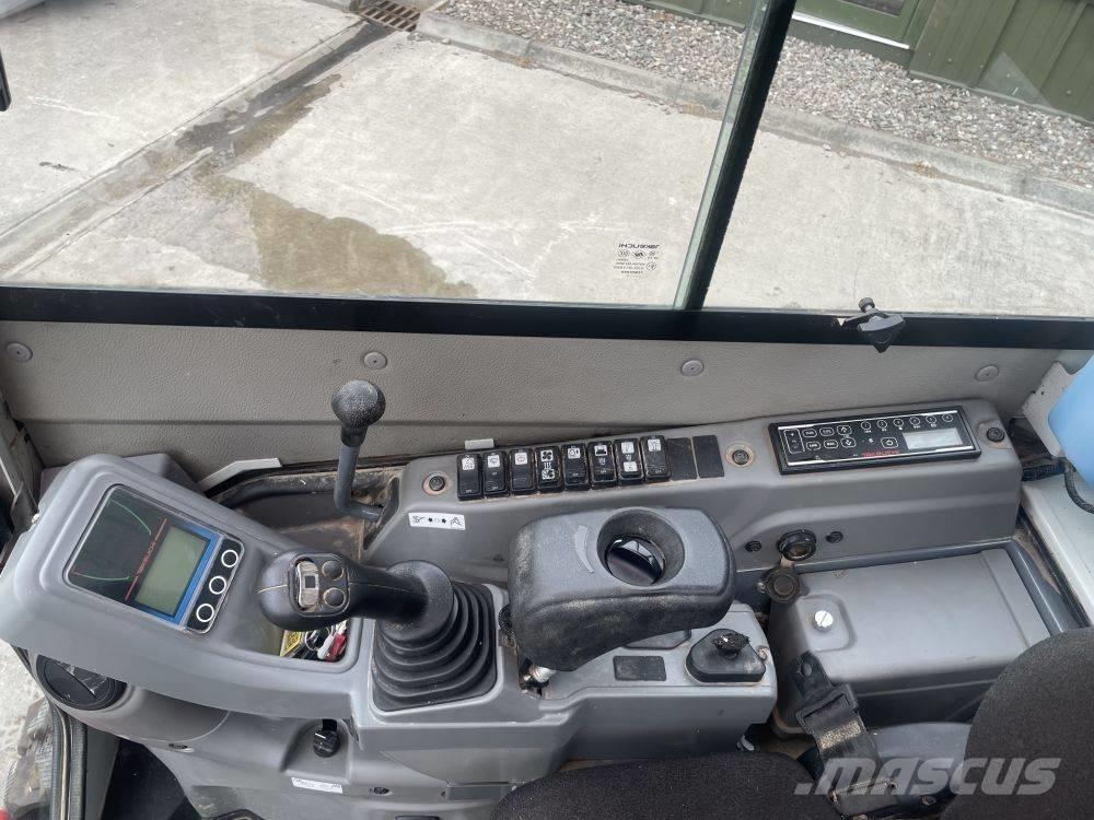 Takeuchi TB 325 R Miniekskavaatorid < 7 t