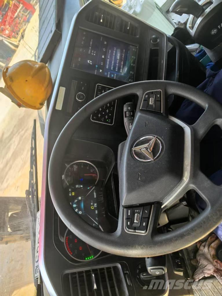 Sany SAC3000C8-8 Maastikutõstukid