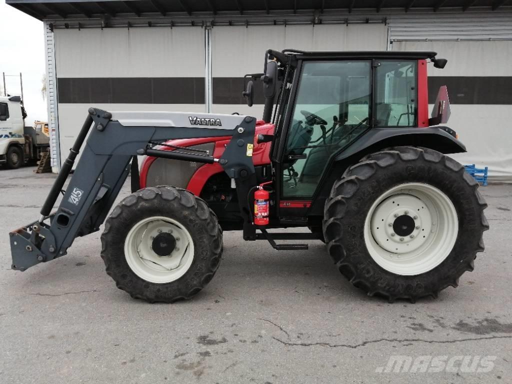 Valtra A 95 Traktorid