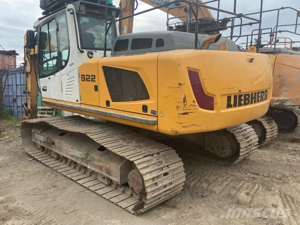 Liebherr R 922 Roomikekskavaatorid