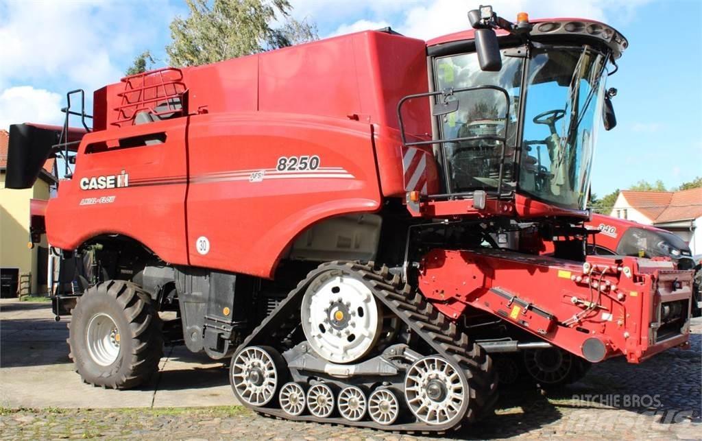 Case IH AF 8250 Teraviljakombainid