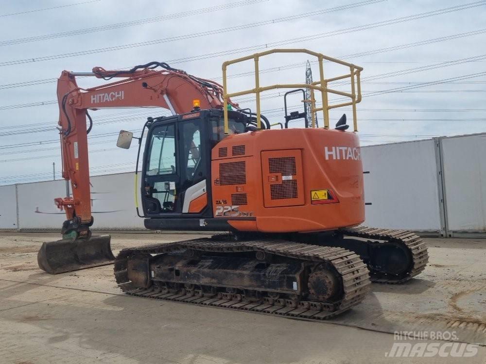 Hitachi ZX225USLC-7 Roomikekskavaatorid