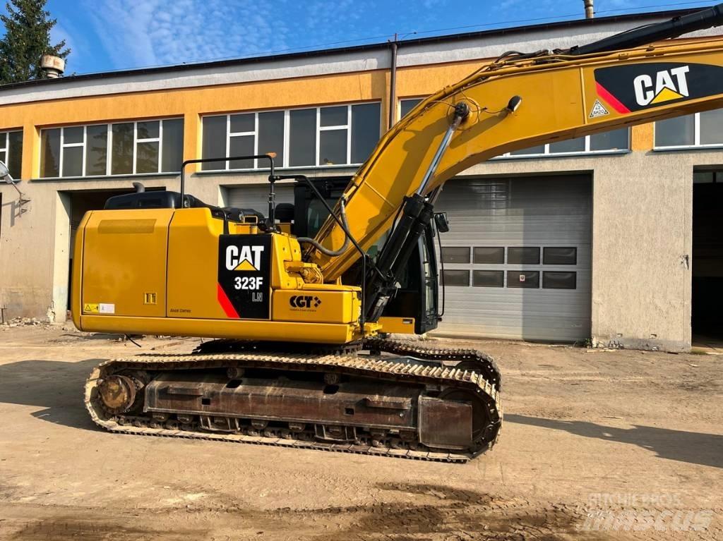 CAT 323 F LN Roomikekskavaatorid