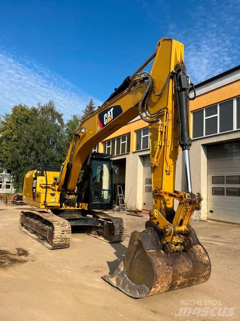 CAT 323 F LN Roomikekskavaatorid