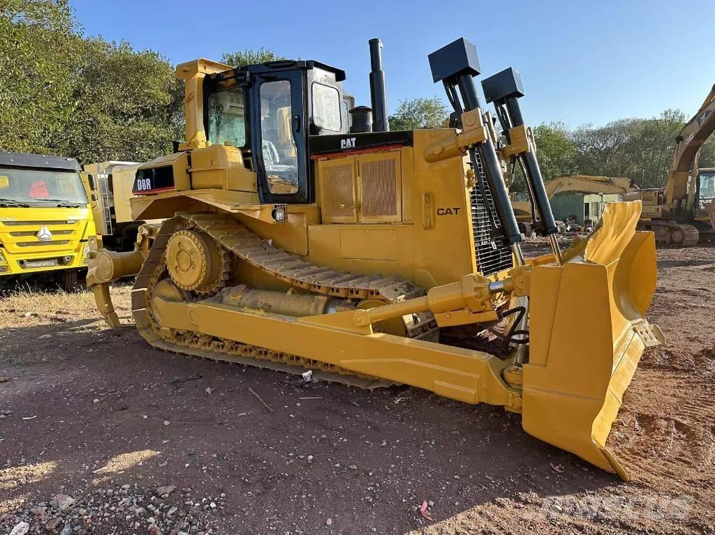 CAT D8R Buldooserid