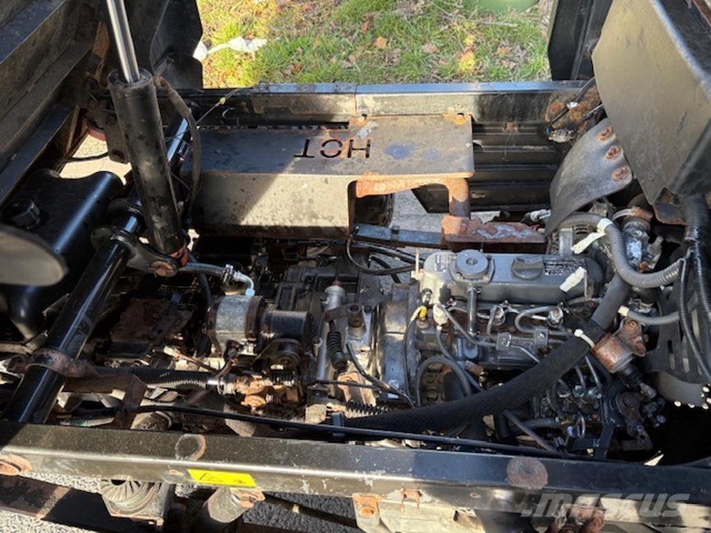 Kubota rtv900 Traktorid