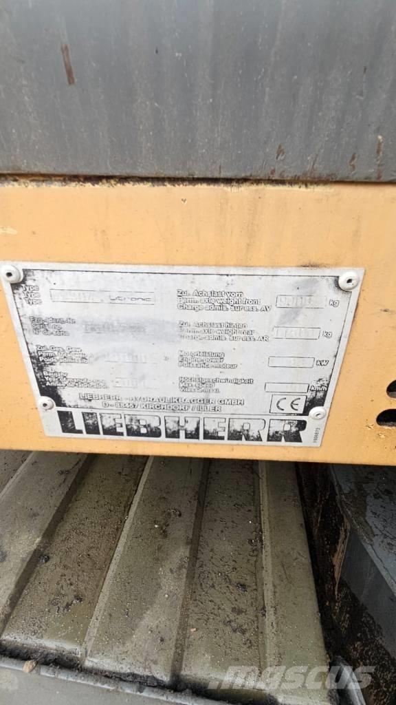 Liebherr 904 Ratasekskavaatorid