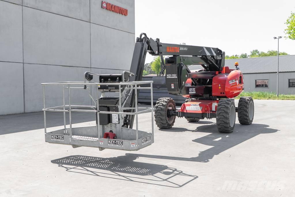 Manitou 200 ATJ Iseliikuvad poomtõstukid