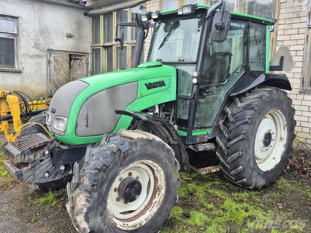 Valtra A 95 Traktorid