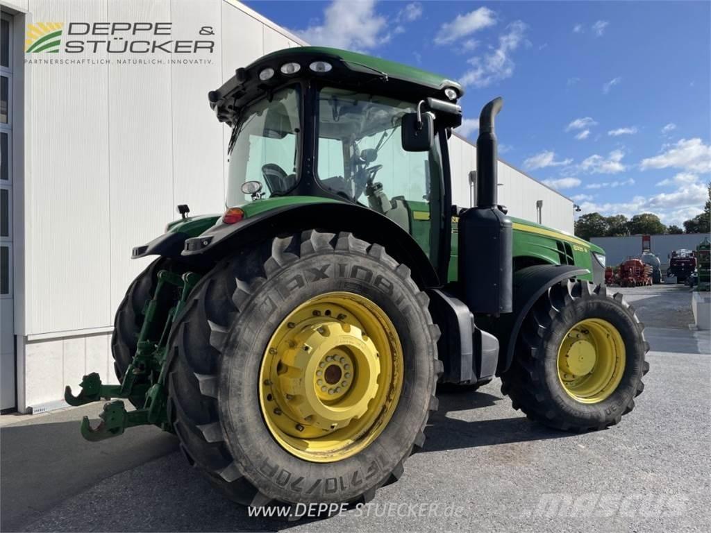 John Deere 8335R Traktorid