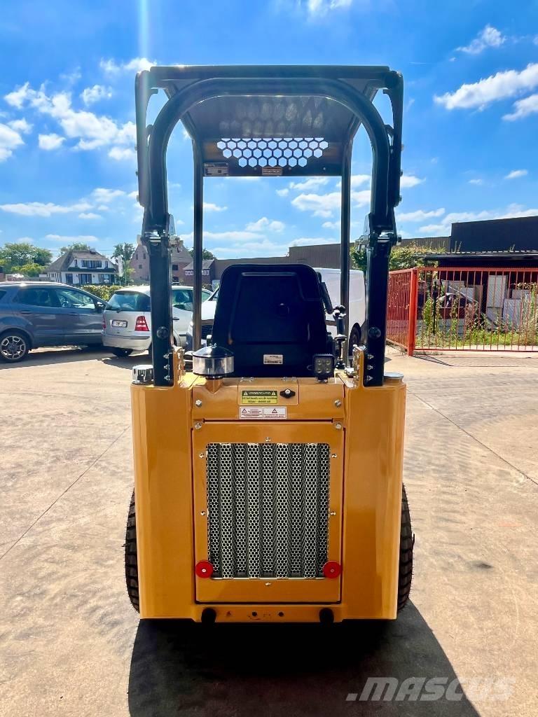 Knikmops KM 130 TELE Teleskoop rataslaadurid