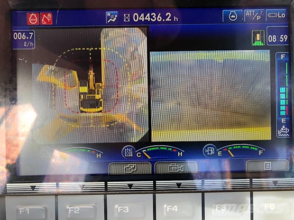 Komatsu PC210LC-11 Roomikekskavaatorid