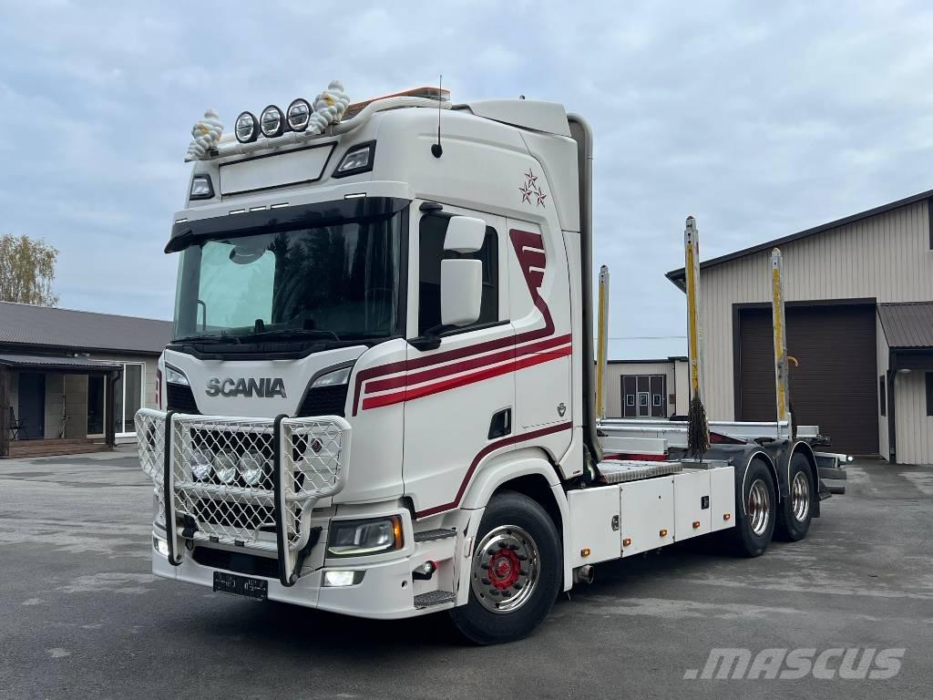 Scania R 730 B6X4NB Metsaveokid