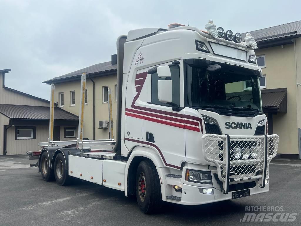 Scania R 730 B6X4NB Metsaveokid