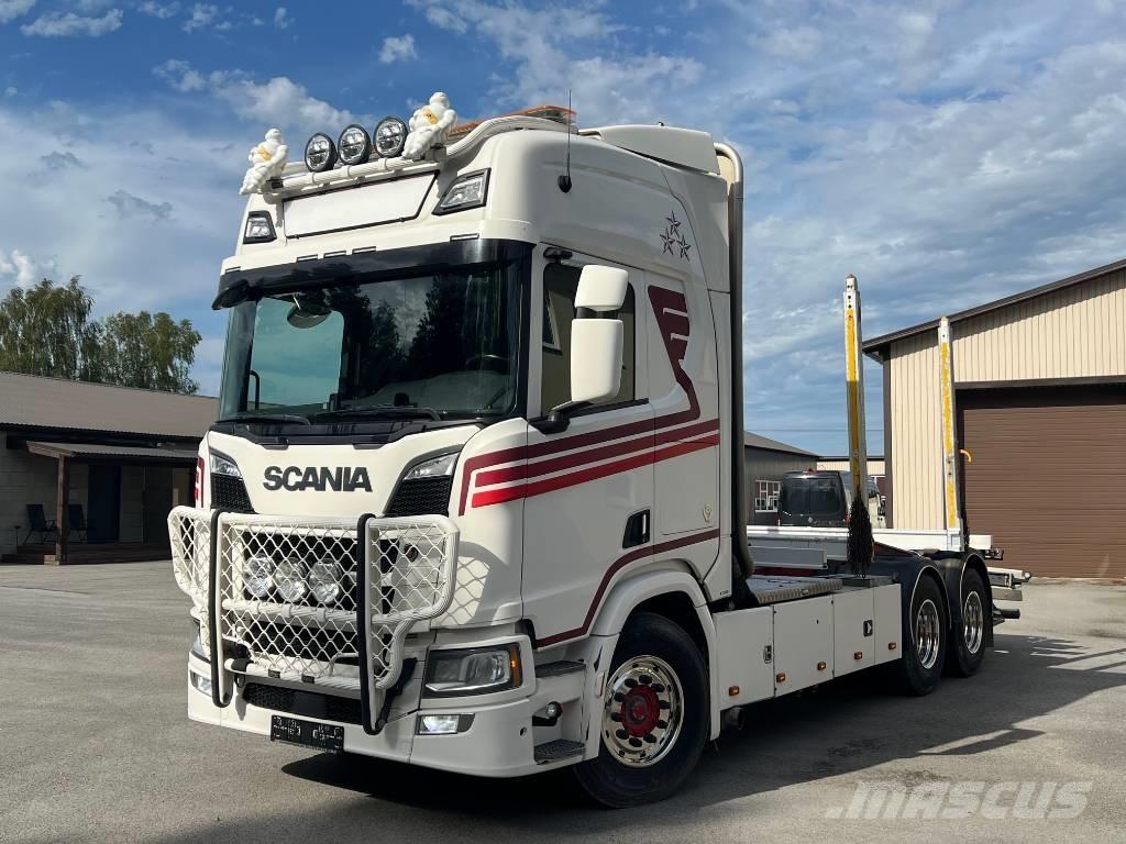 Scania R 730 B6X4NB Metsaveokid