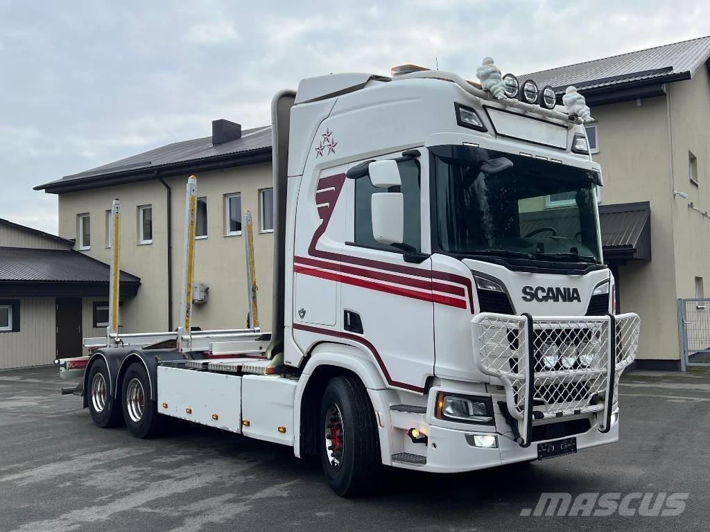 Scania R 730 B6X4NB Metsaveokid