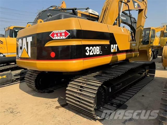 CAT 320 B L Roomikekskavaatorid