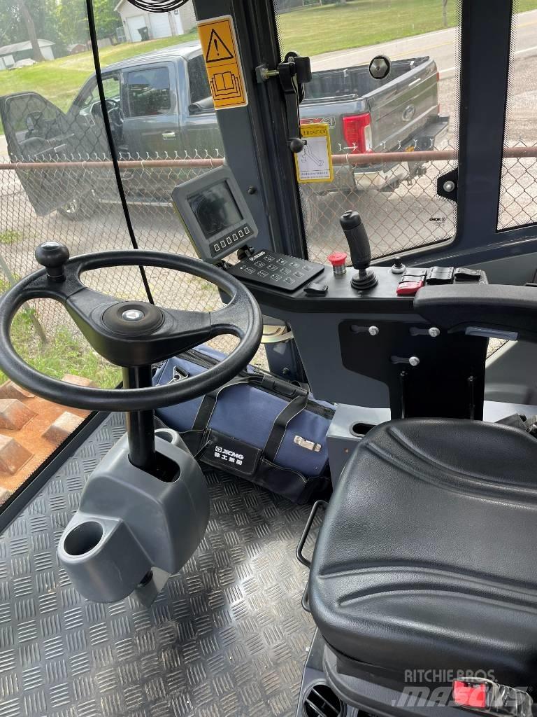 XCMG CV 83 PDU Ühe trumliga rullid