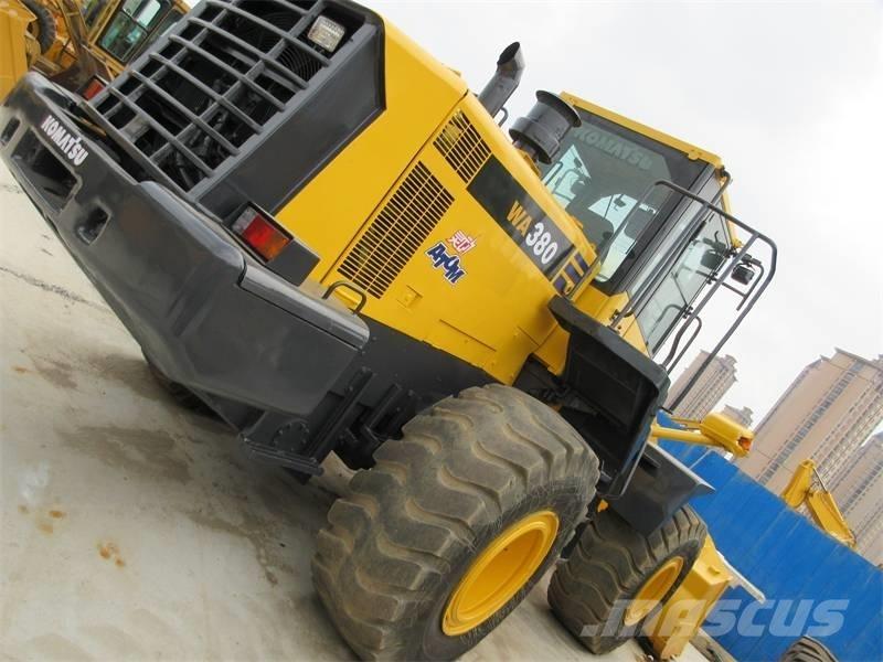 Komatsu WA 380 Rataslaadurid