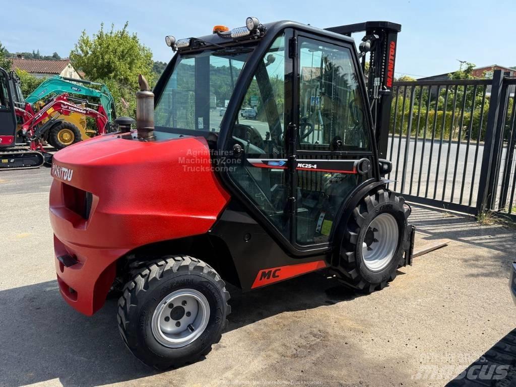 Manitou MC 25 Maastikutõstukid