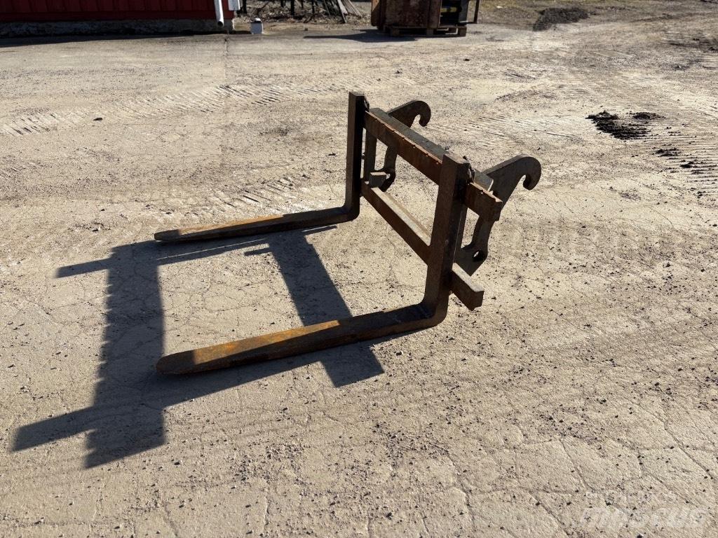  Gafflar L30 ZL602 Rataslaadurid