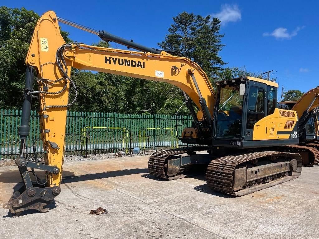 Hyundai HX 180 L Roomikekskavaatorid