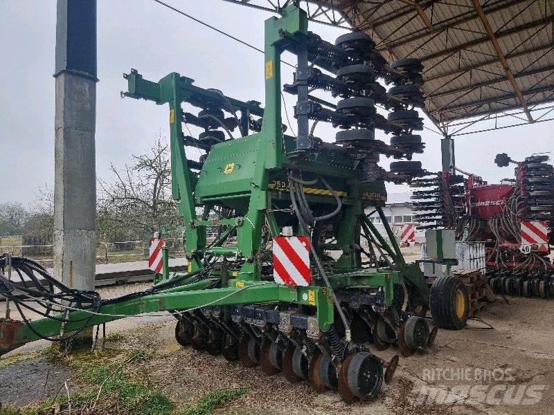 John Deere 750A Muud põllumajandusmasinad