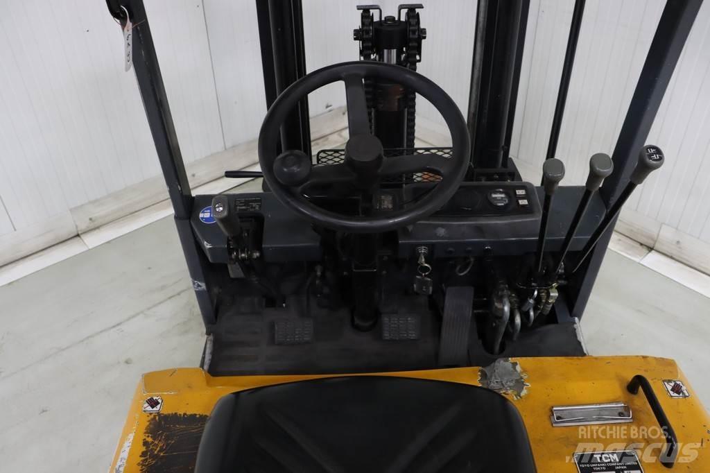 TCM FTB18 Elektritõstukid