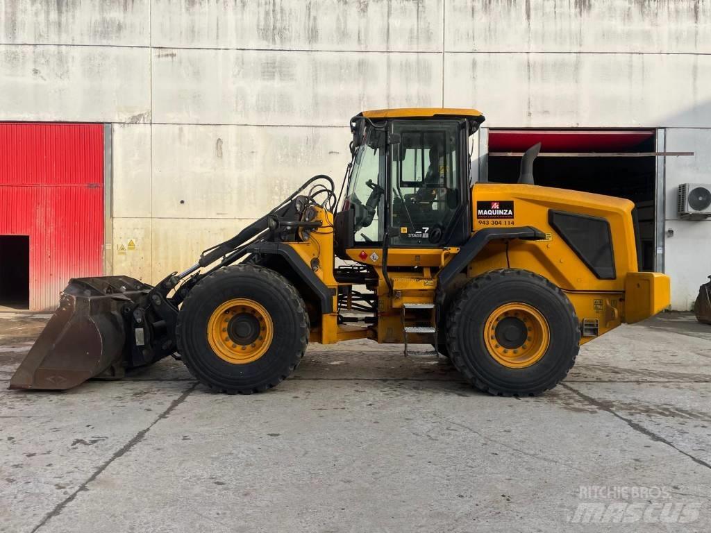JCB 427 HT Rataslaadurid