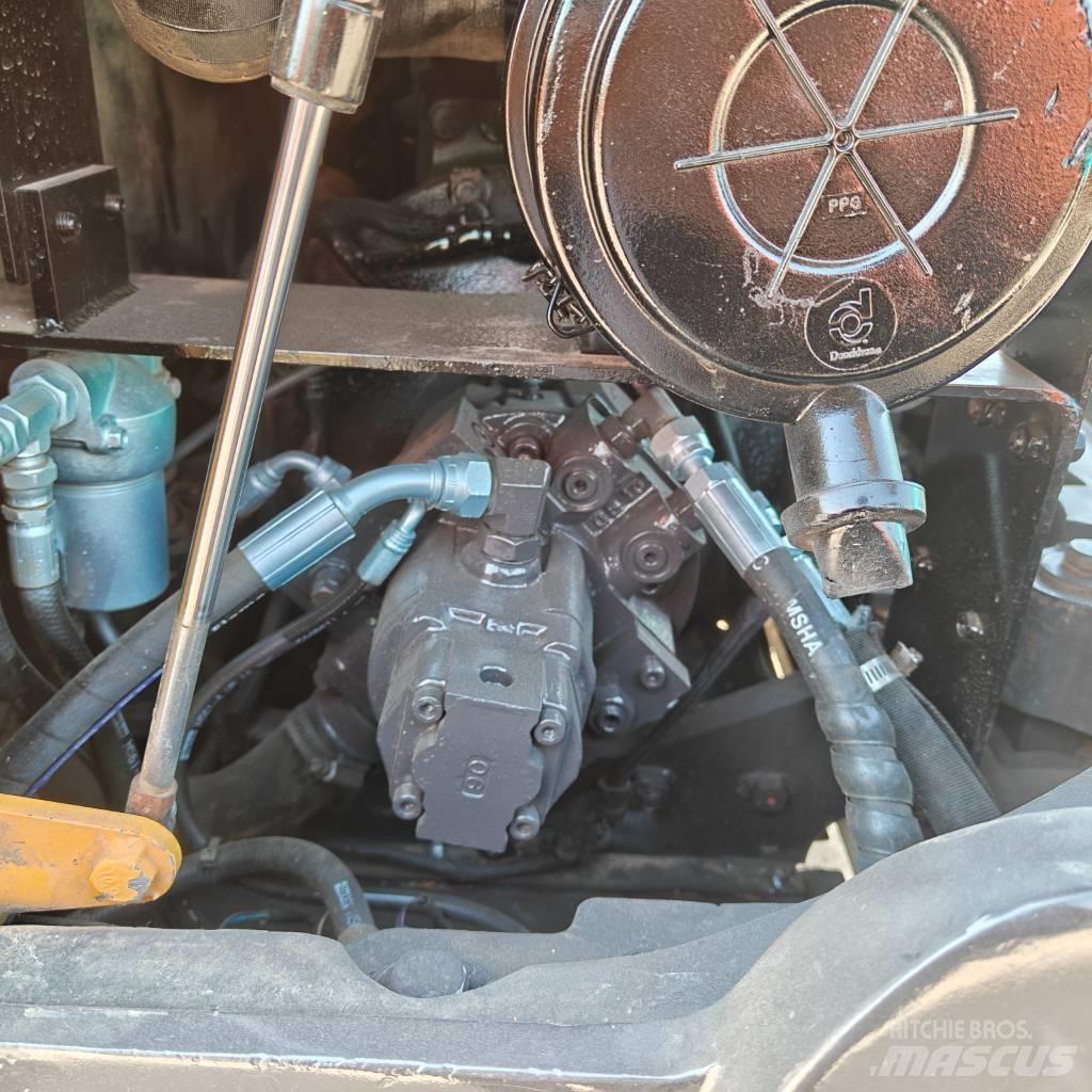 Volvo 60 Roomikekskavaatorid