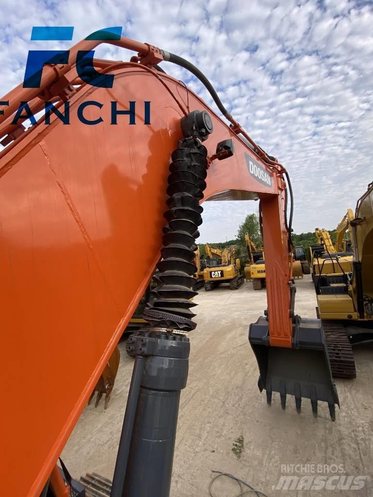 Doosan DX 340 LC Roomikekskavaatorid