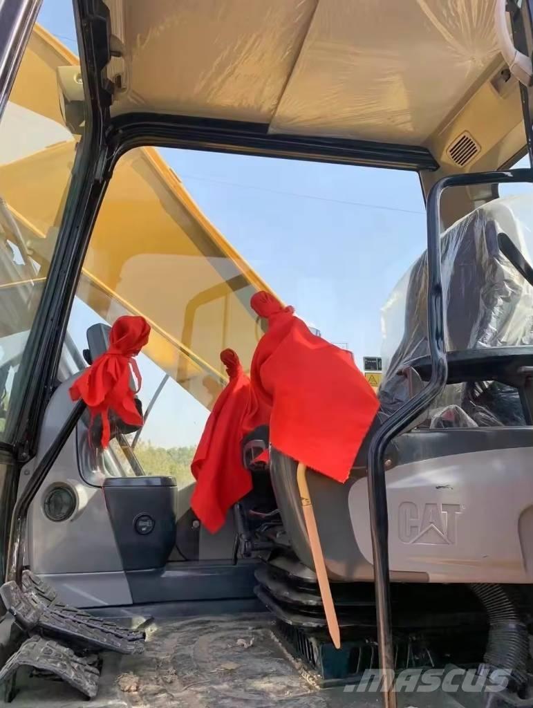 CAT 324 D Roomikekskavaatorid