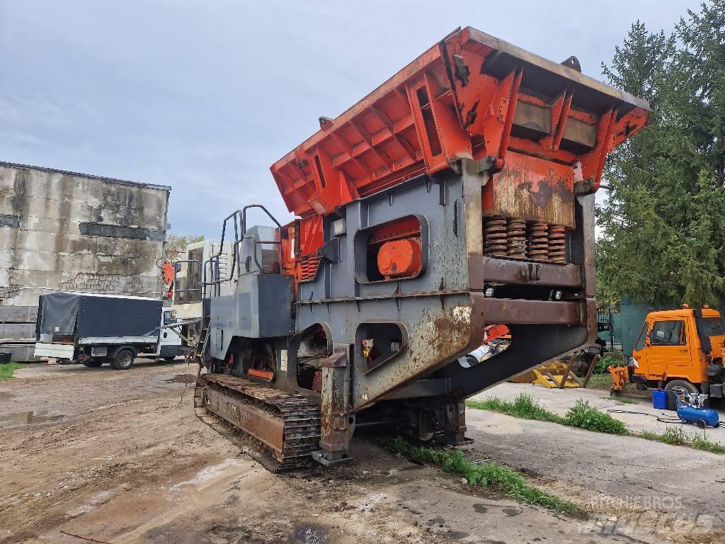Sandvik QJ 341 Iseliikuvad purustid