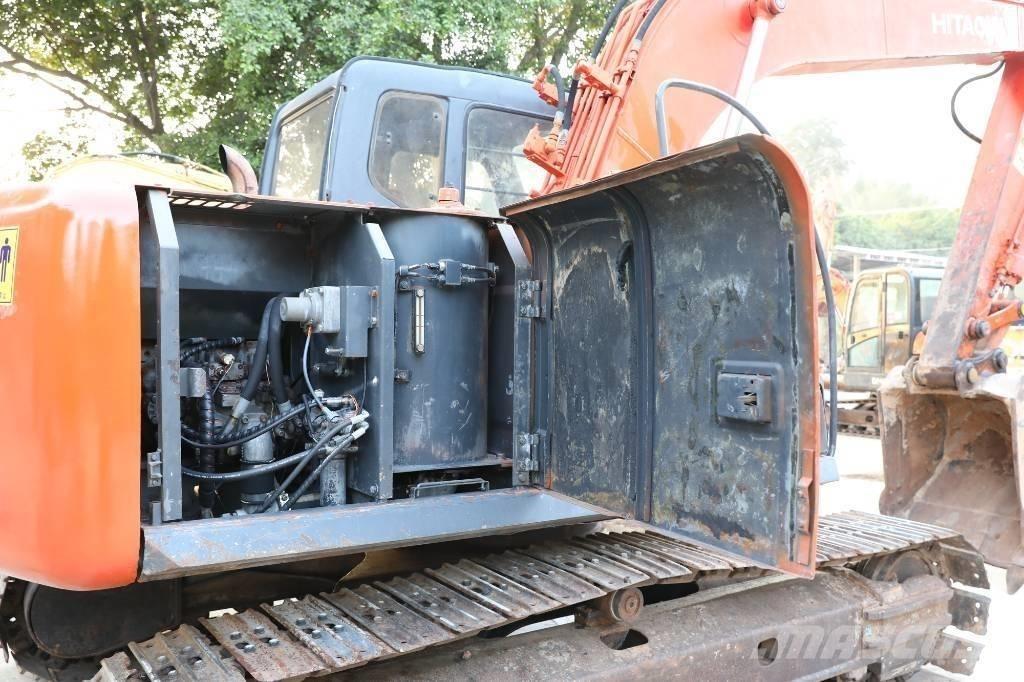 Hitachi EX 120-5 Roomikekskavaatorid