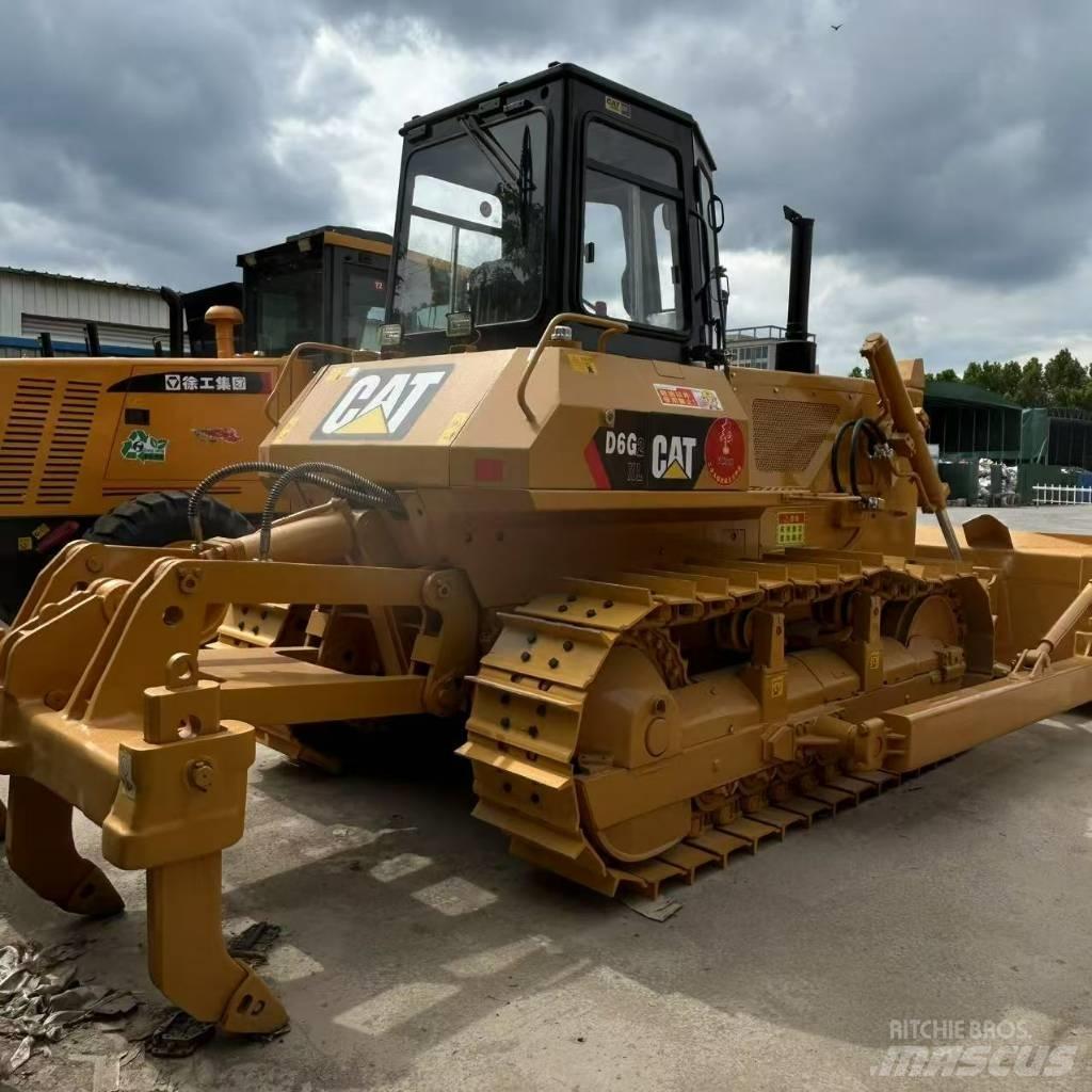CAT D 6 G Buldooserid