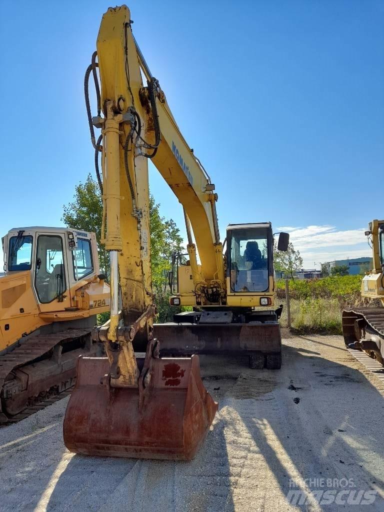 Komatsu PW200-7 Ratasekskavaatorid