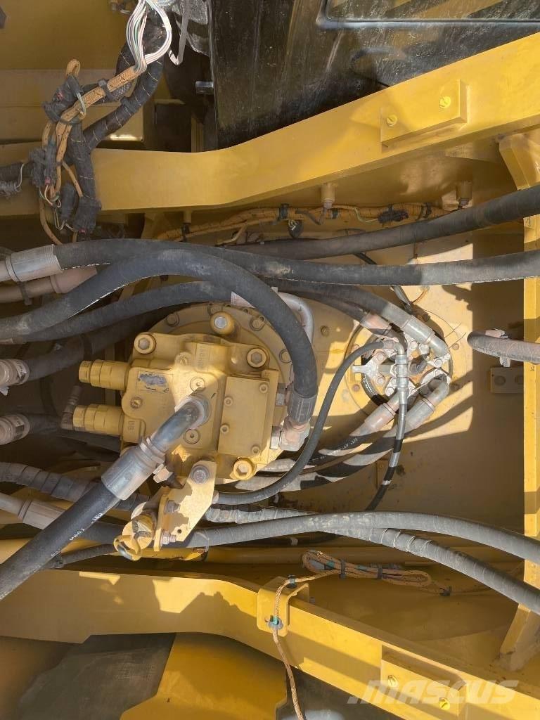 CAT CAT330GC Väikeekskavaatorid 7t-12t