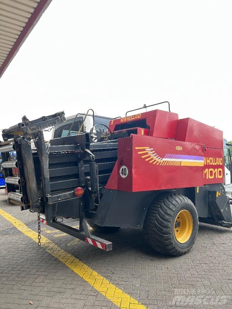 New Holland D 1010 Heinapressid